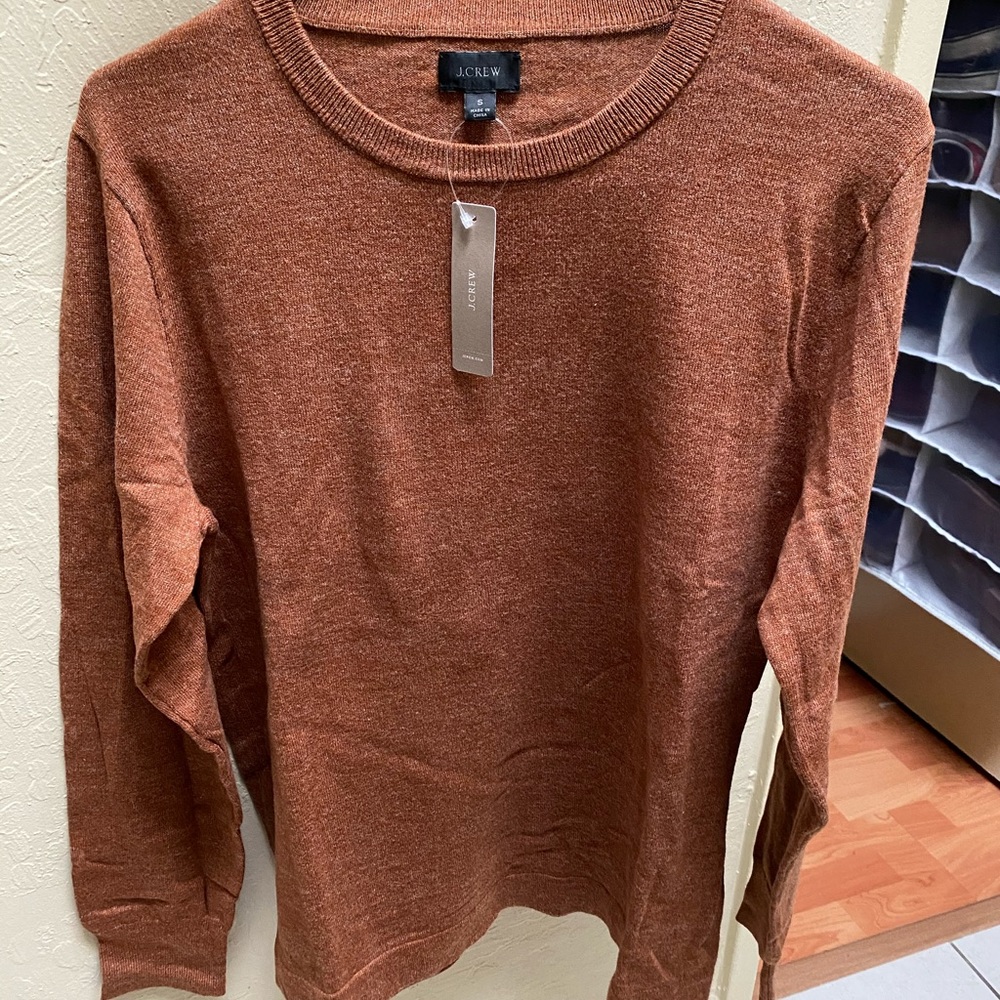 Brown-orange J-Crew men’s sweatshirt
